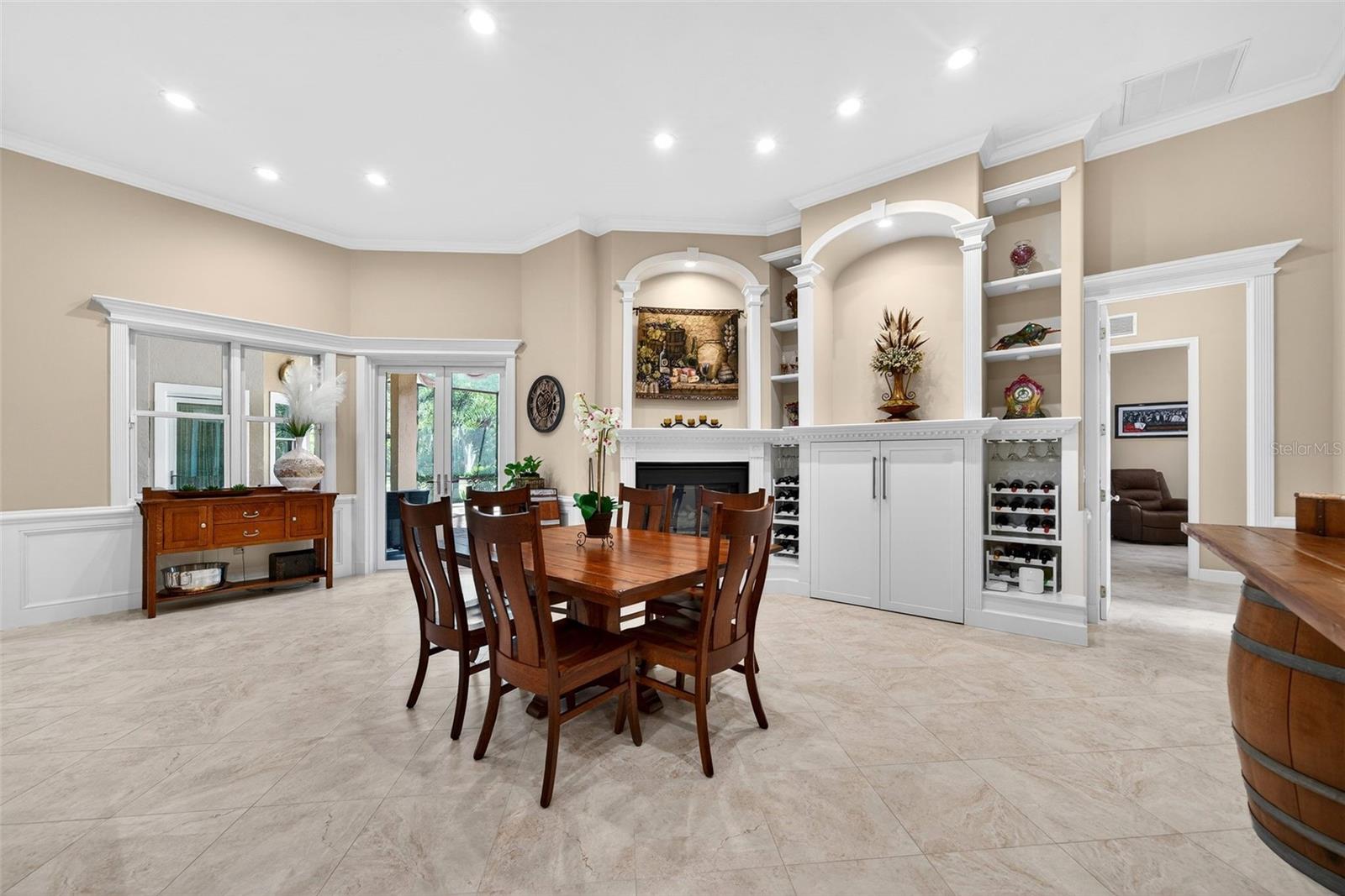 Image 9 of 49 For 6677 Mandarin Road