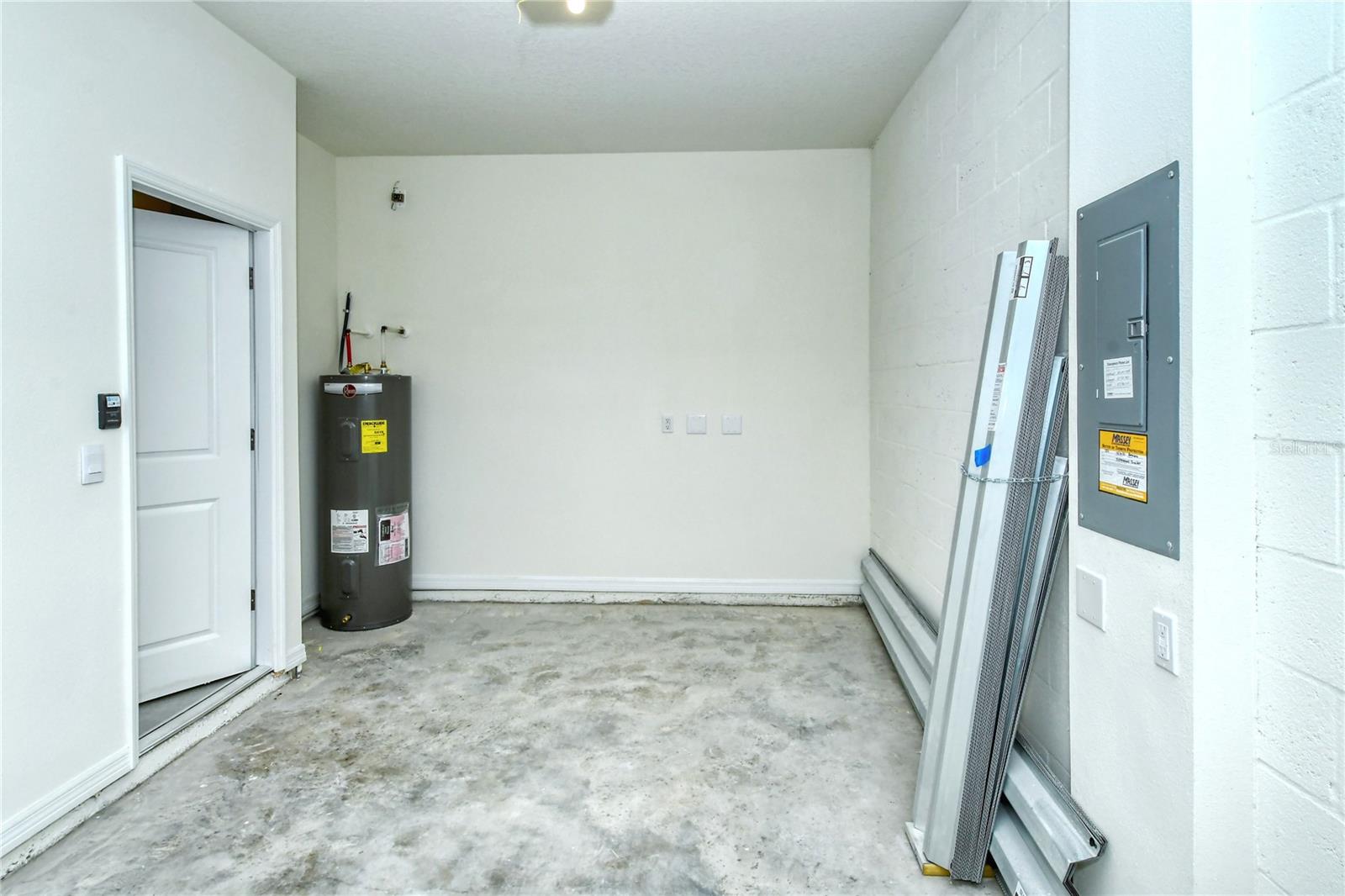 Image 15 of 44 For 11419 Planetree Place