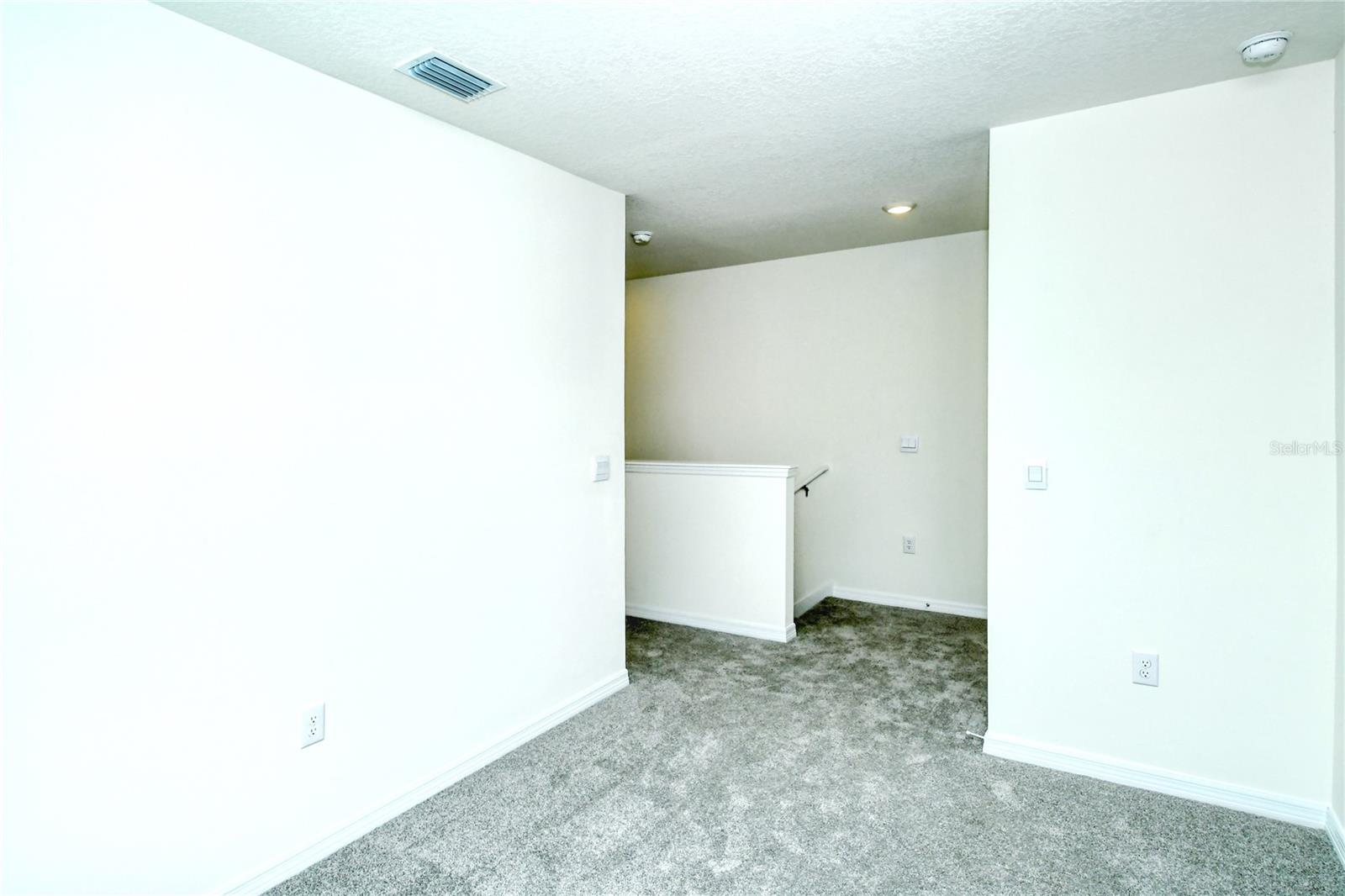 Image 17 of 44 For 11419 Planetree Place