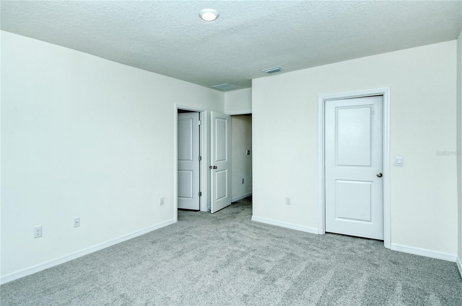 Image 21 of 44 For 11419 Planetree Place