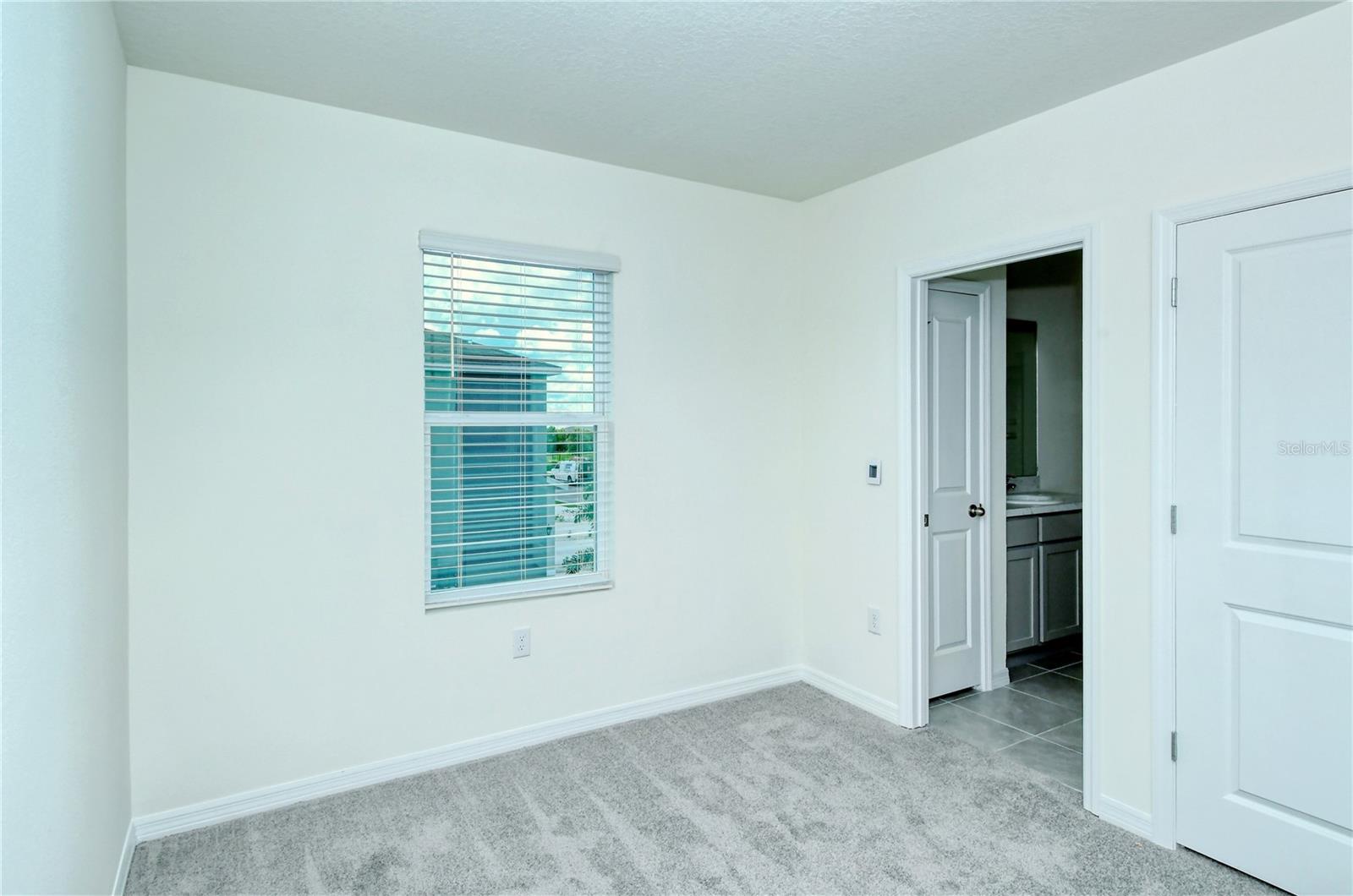 Image 28 of 44 For 11419 Planetree Place