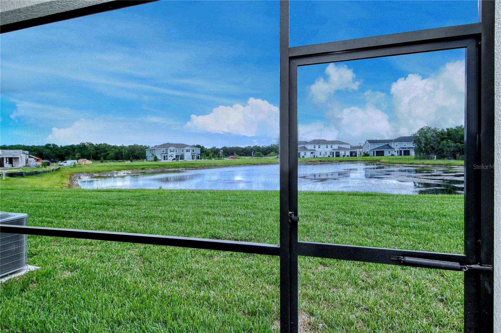 Image 4 of 44 For 11419 Planetree Place