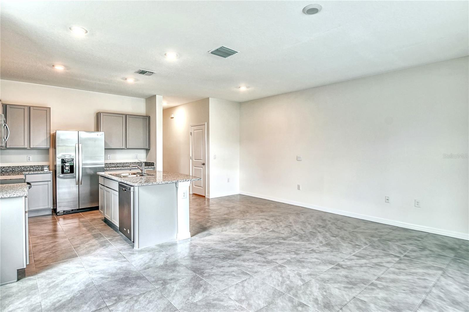 Image 9 of 44 For 11419 Planetree Place