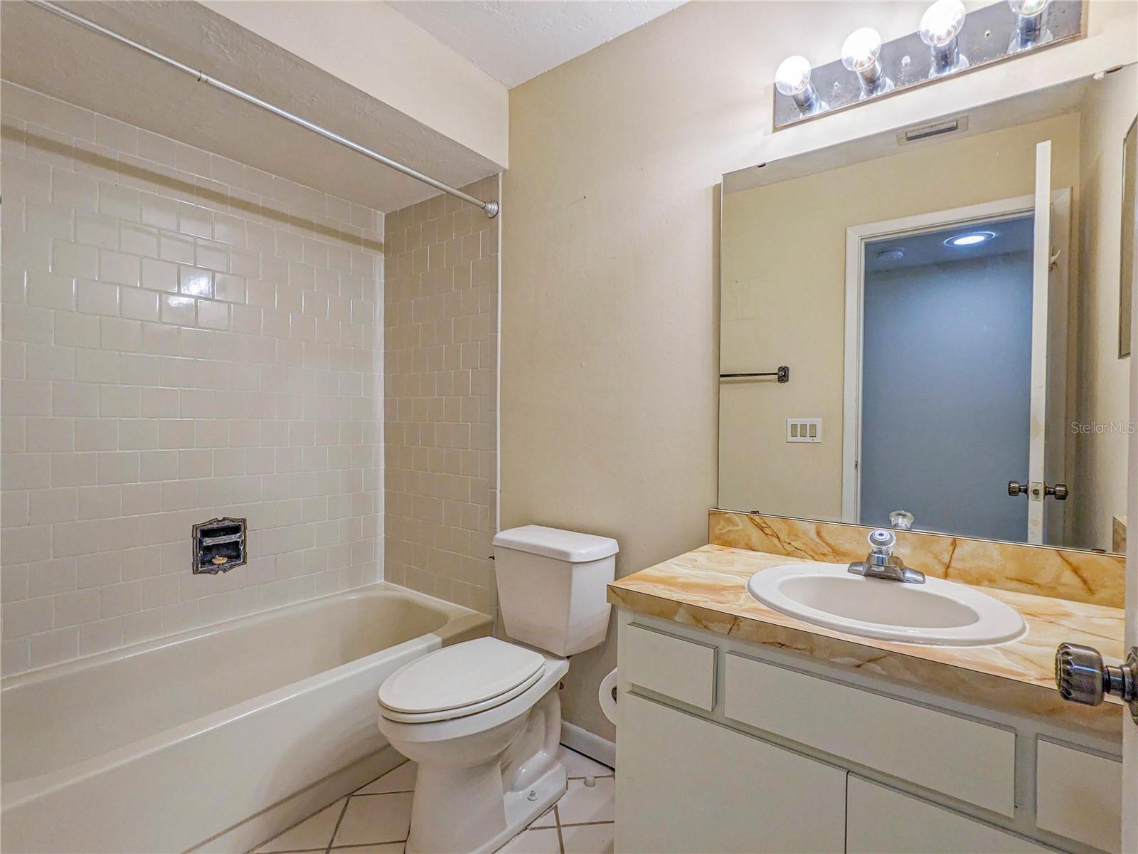 Image 10 of 13 For 5160 Marsh Field Lane 113