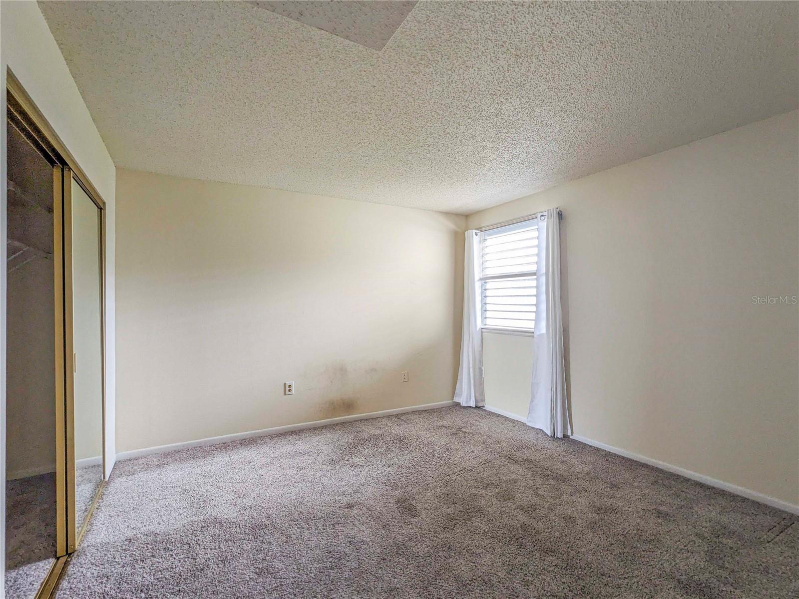 Image 8 of 13 For 5160 Marsh Field Lane 113