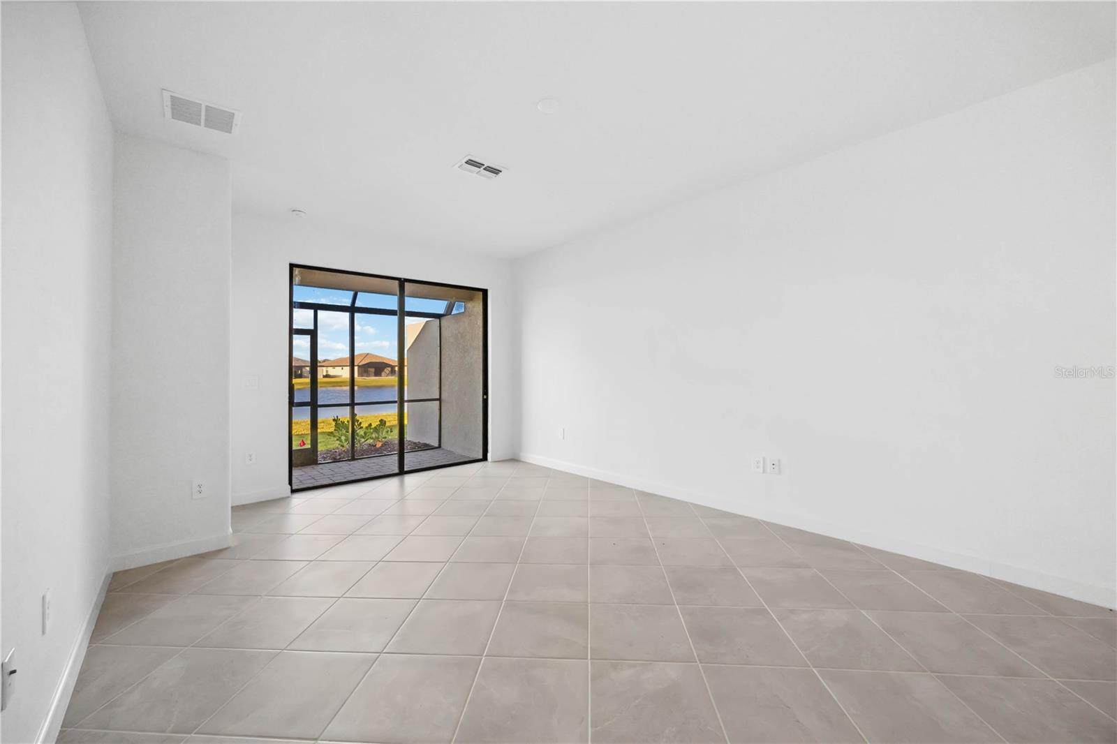 Image 18 of 44 For 5532 Sapphire Stone Cove