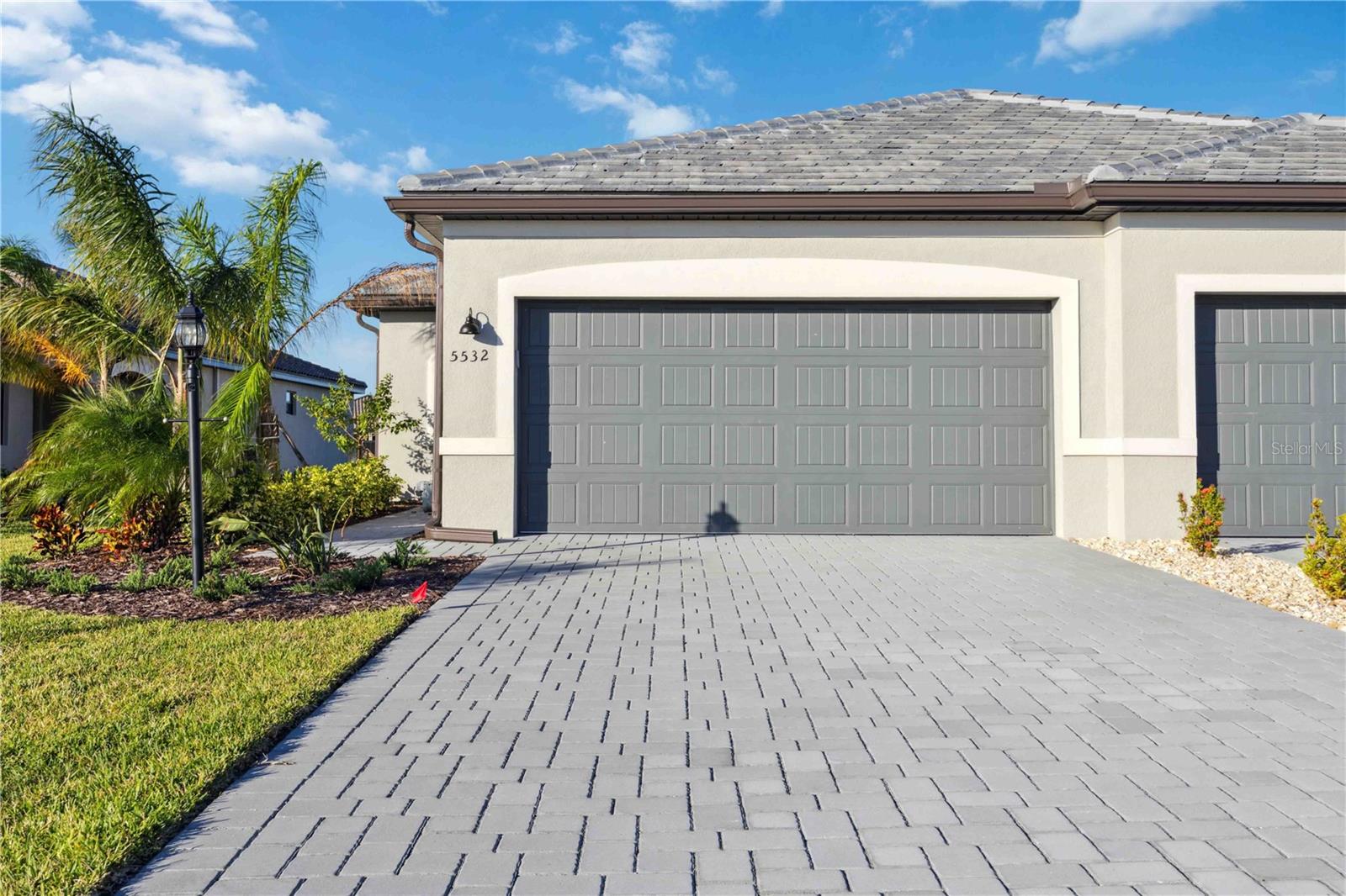 Image 3 of 44 For 5532 Sapphire Stone Cove