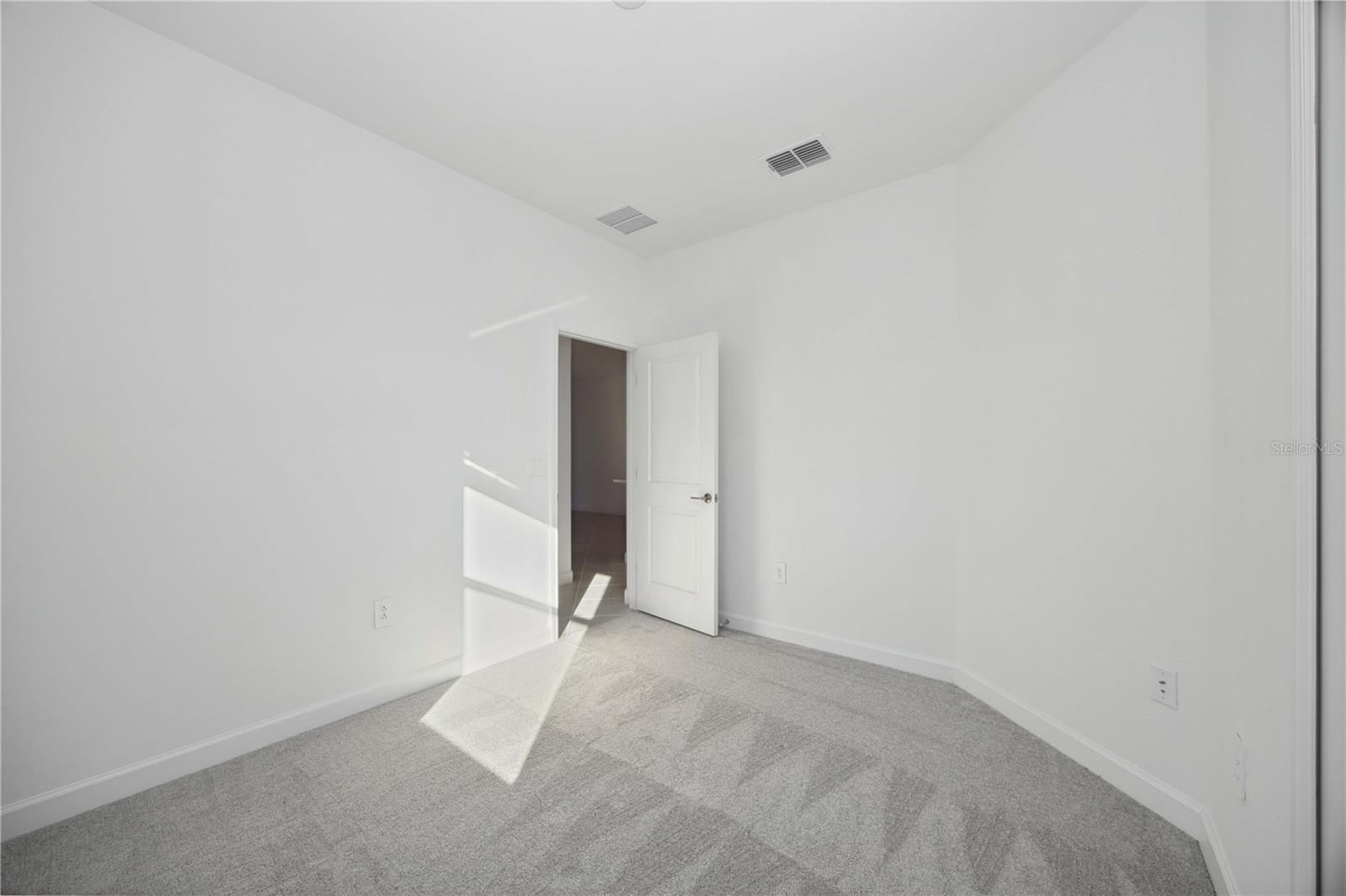 Image 34 of 44 For 5532 Sapphire Stone Cove