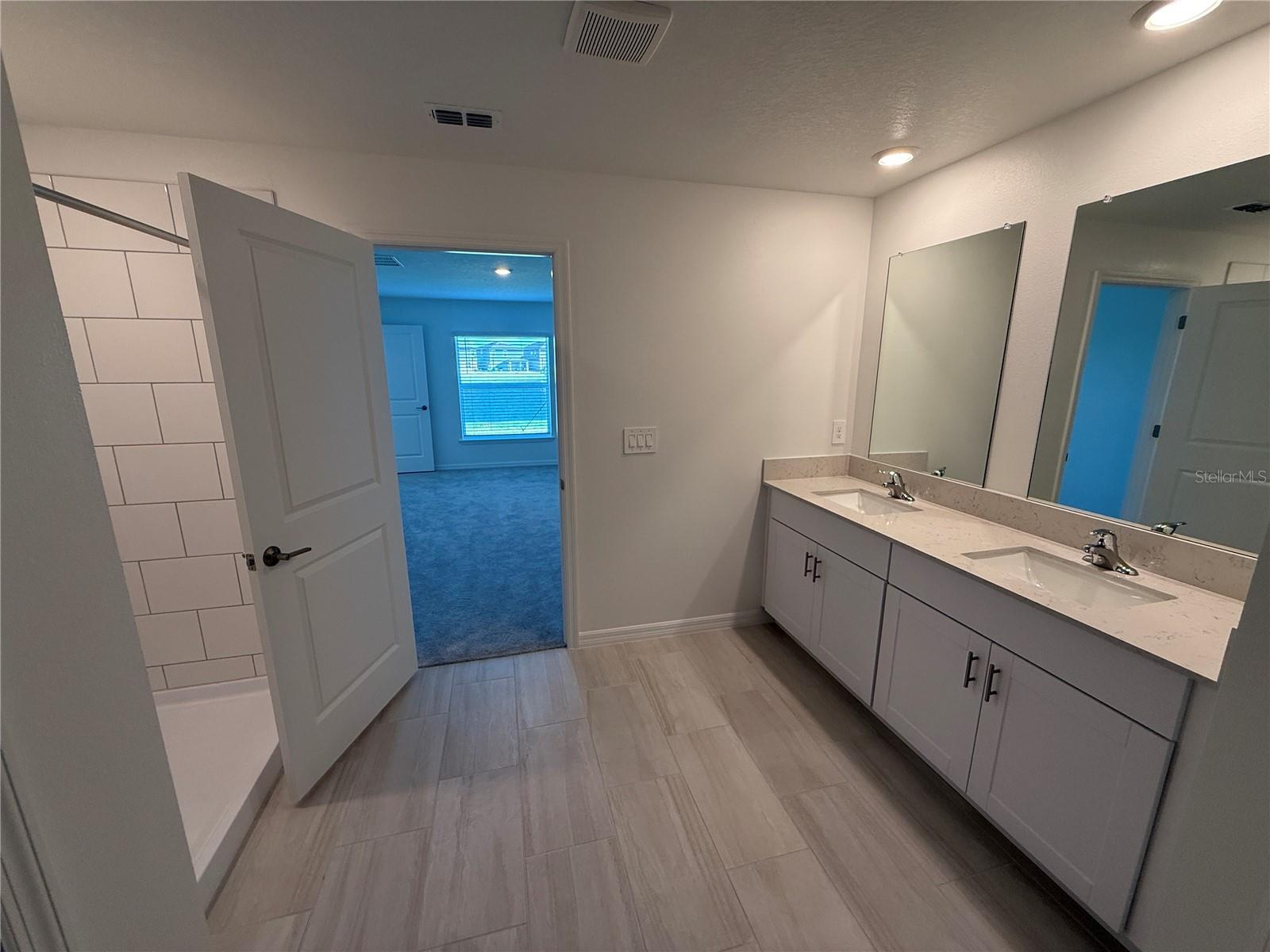 Image 14 of 41 For 12426 Radiant Crystal Rose Place