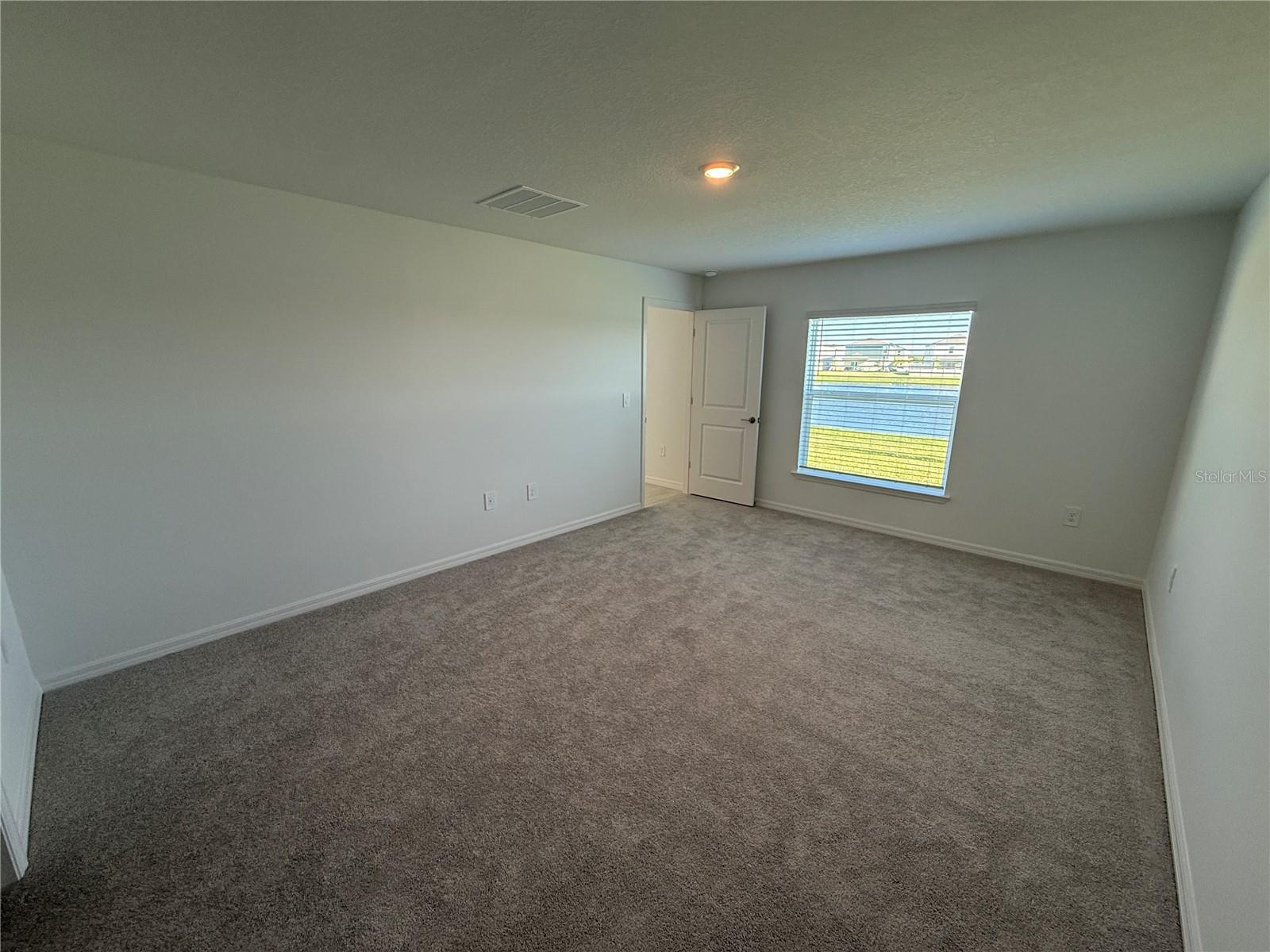 Image 15 of 41 For 12426 Radiant Crystal Rose Place