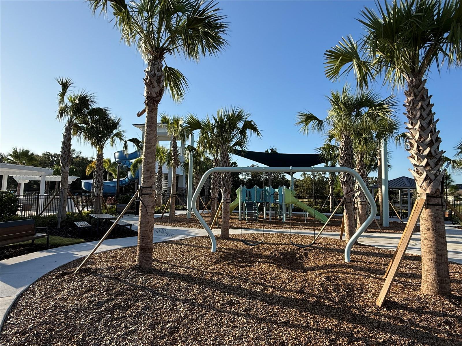 Image 24 of 41 For 12426 Radiant Crystal Rose Place