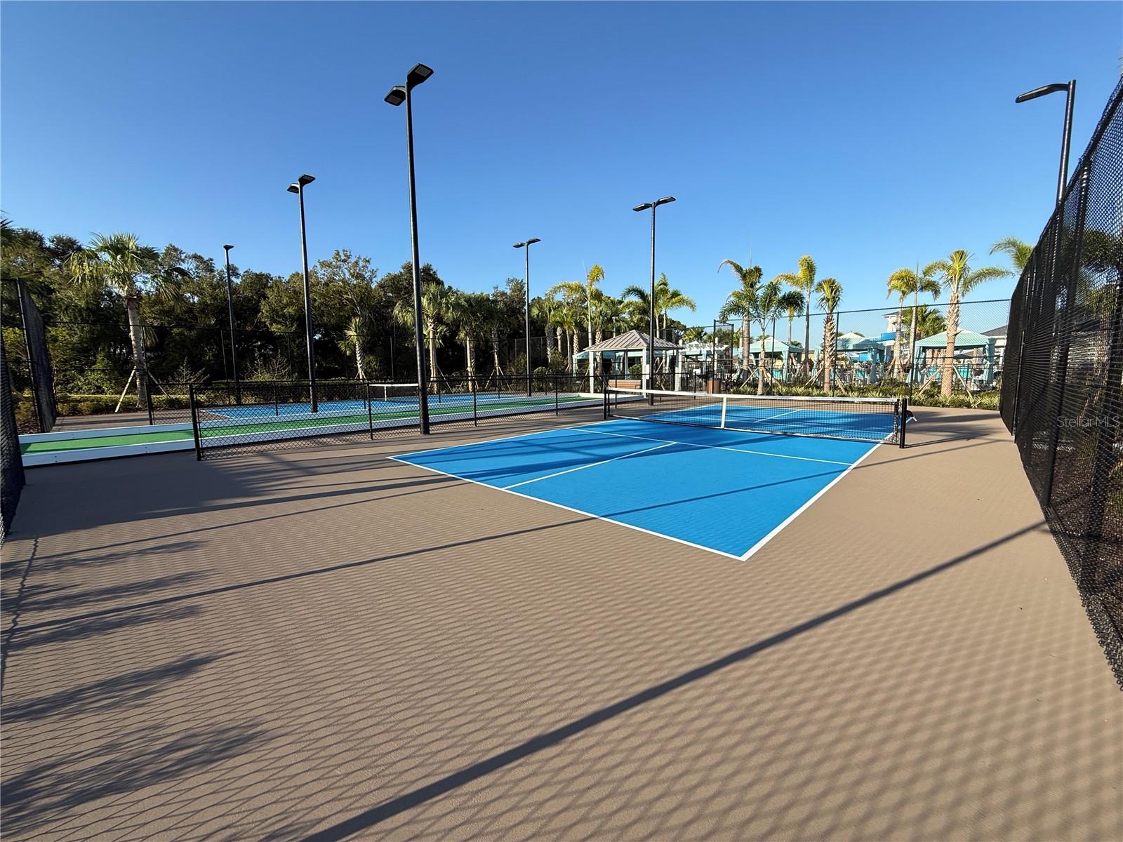 Image 25 of 41 For 12426 Radiant Crystal Rose Place