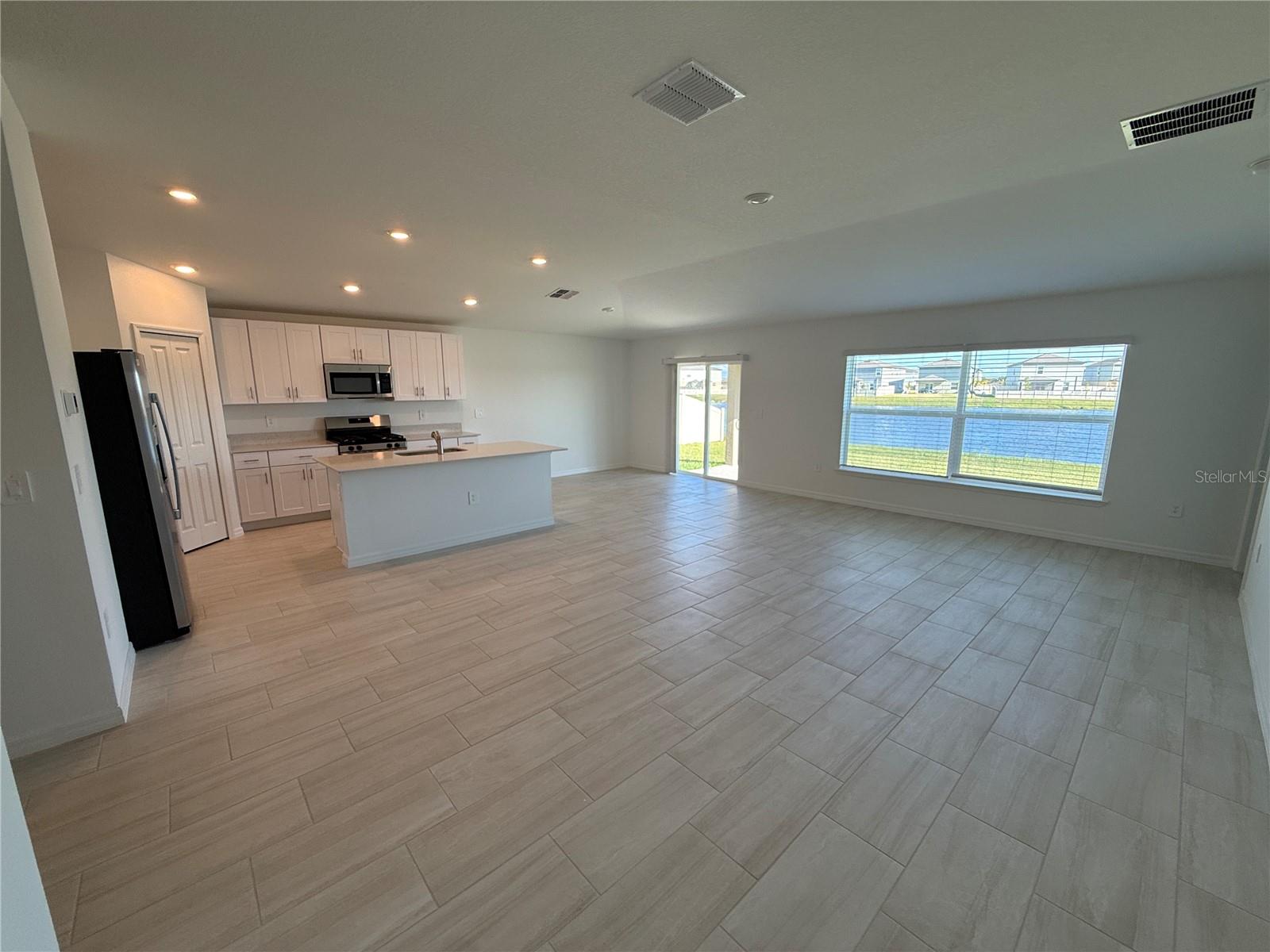 Image 5 of 41 For 12426 Radiant Crystal Rose Place