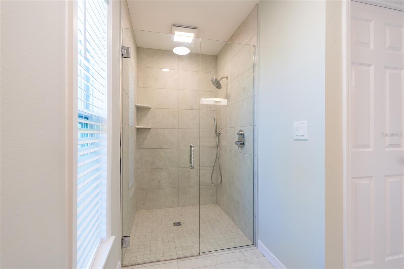 Image 12 of 36 For 5114 36th Avenue Drive W