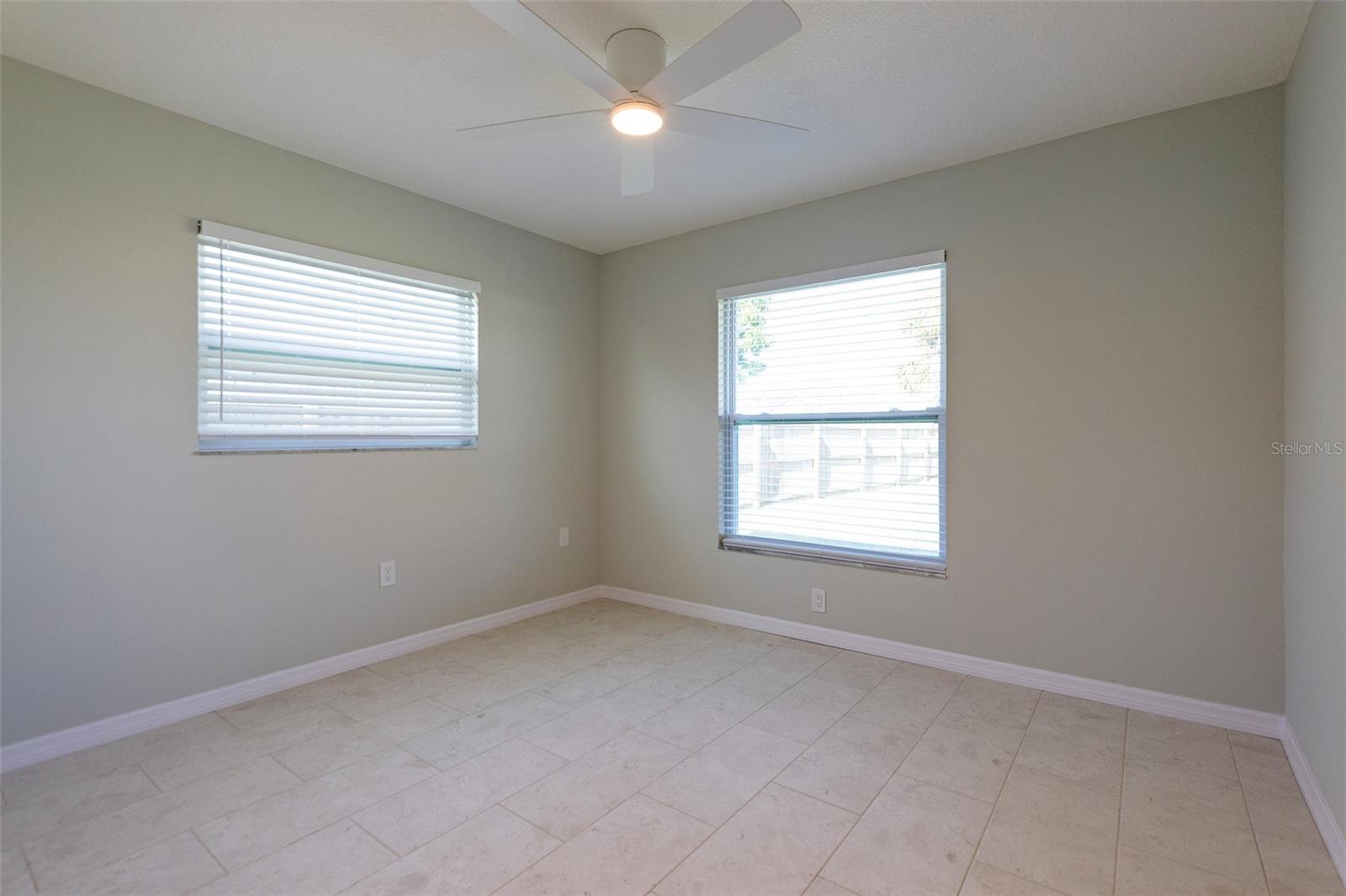 Image 14 of 36 For 5114 36th Avenue Drive W