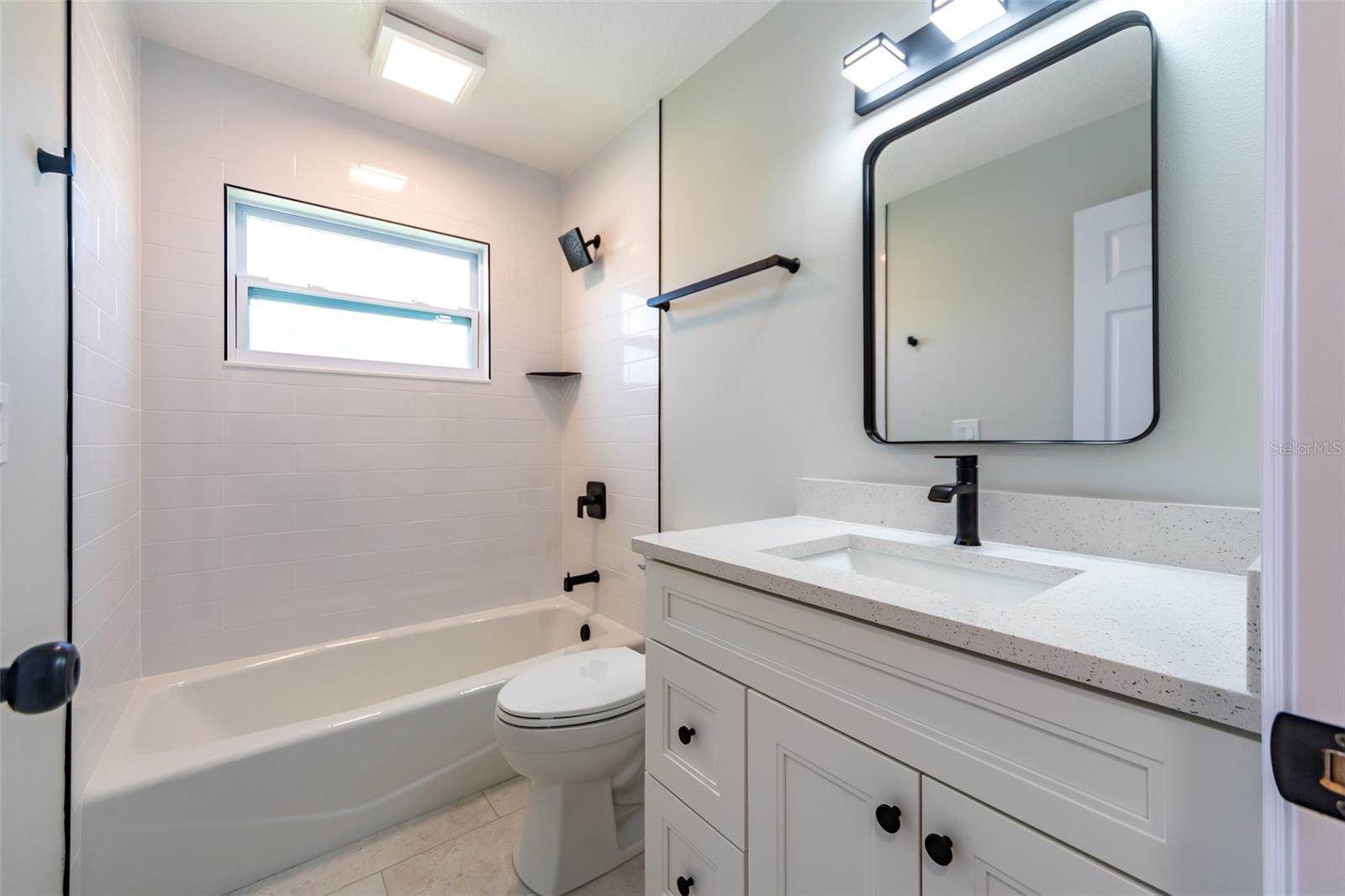 Image 18 of 36 For 5114 36th Avenue Drive W