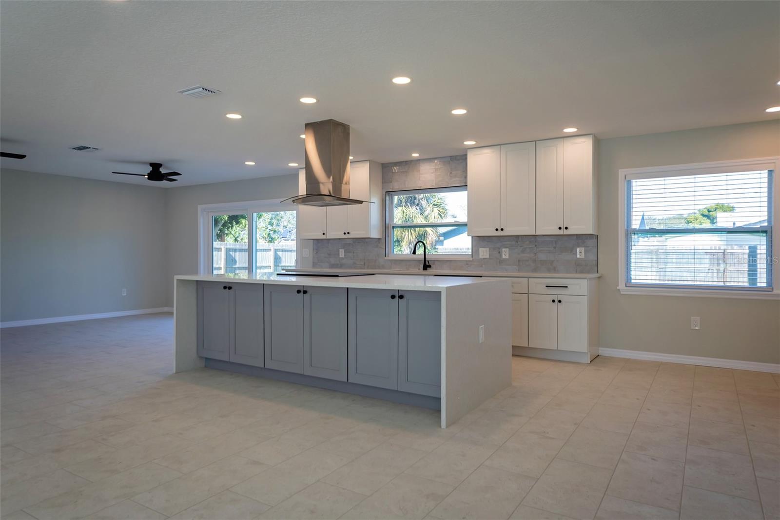 Image 20 of 36 For 5114 36th Avenue Drive W