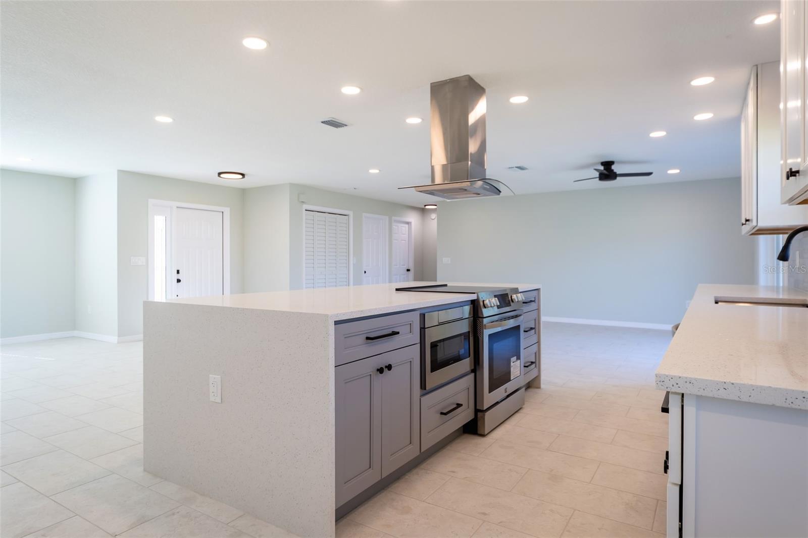 Image 30 of 36 For 5114 36th Avenue Drive W