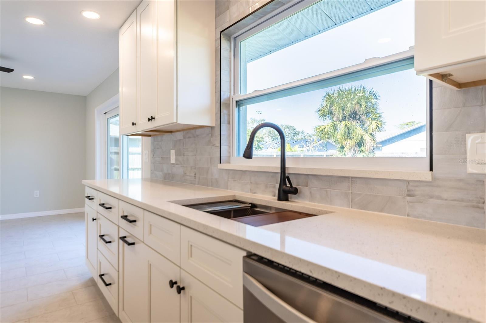 Image 5 of 36 For 5114 36th Avenue Drive W