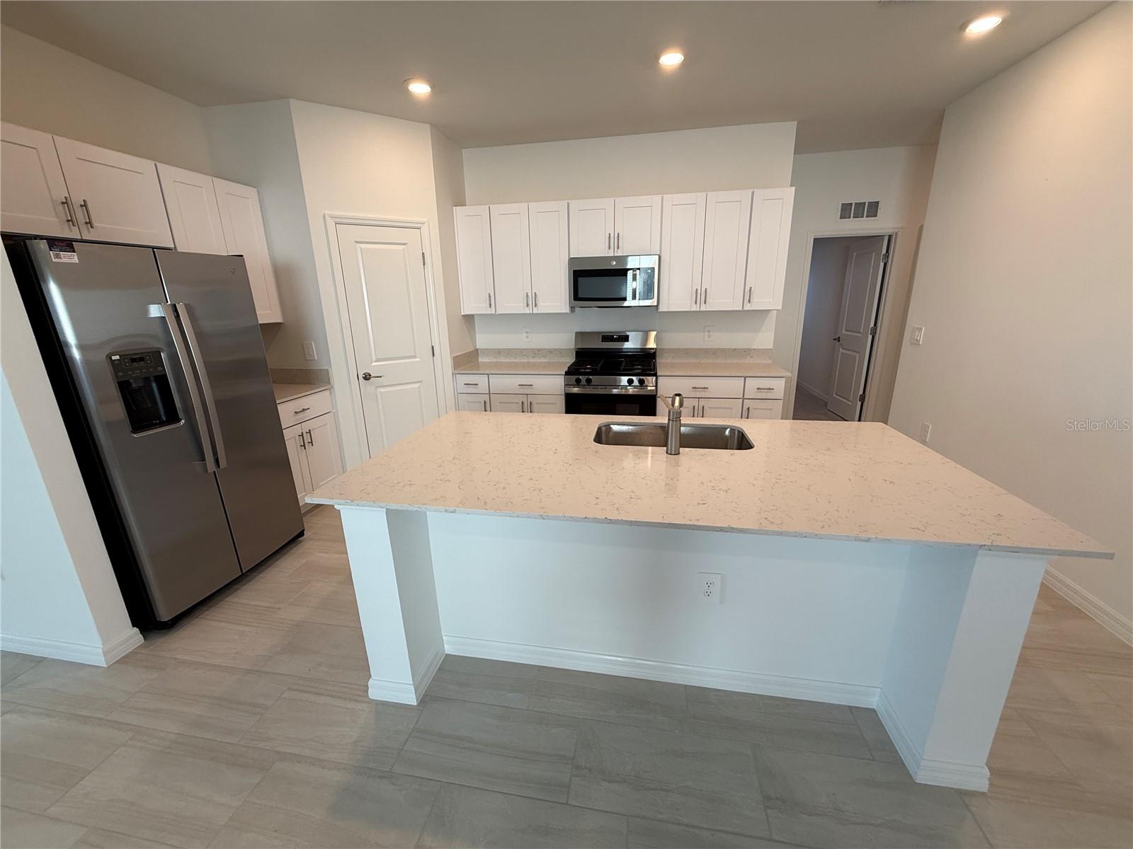 Image 5 of 39 For 12434 Radiant Crystal Rose Place