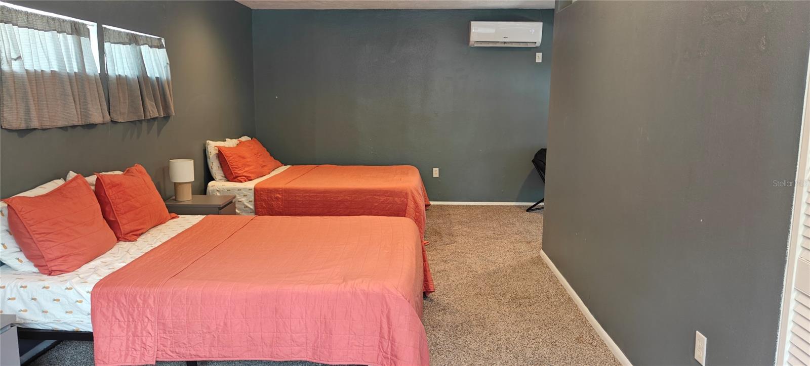 Image 12 of 33 For 1016 Rhodes Avenue