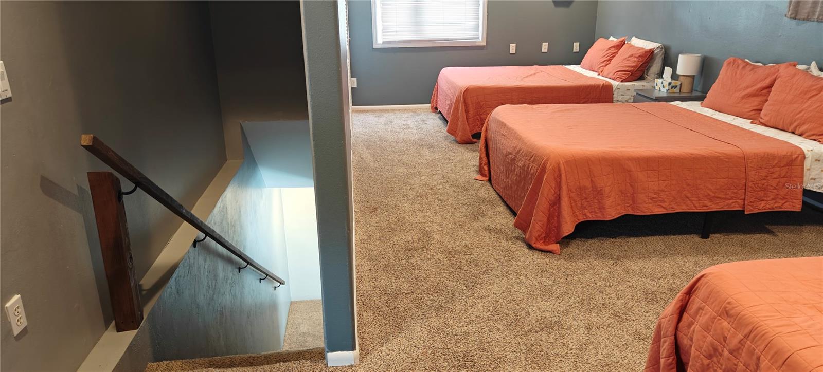 Image 13 of 33 For 1016 Rhodes Avenue