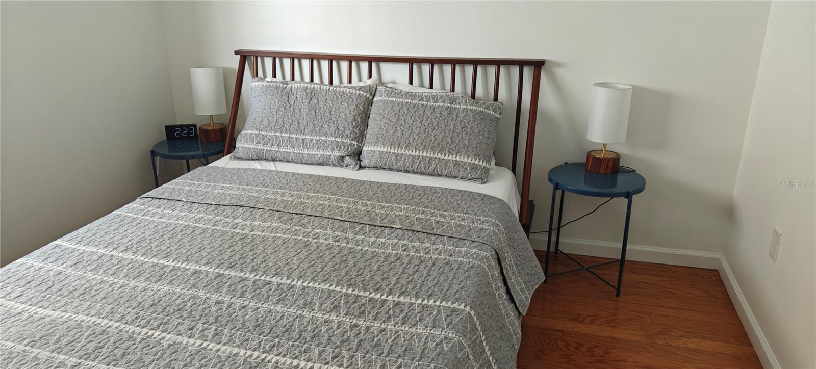 Image 14 of 33 For 1016 Rhodes Avenue