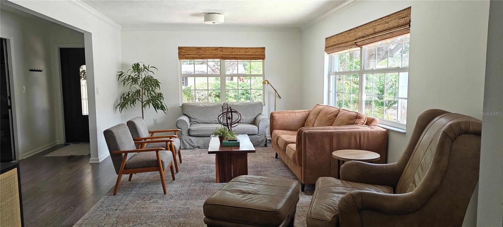 Image 25 of 33 For 1016 Rhodes Avenue