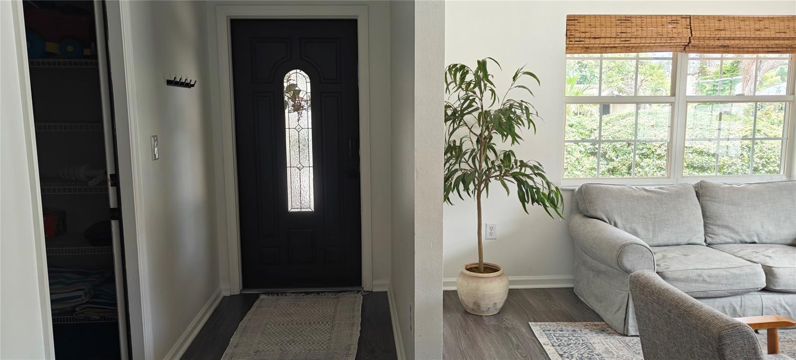 Image 27 of 33 For 1016 Rhodes Avenue