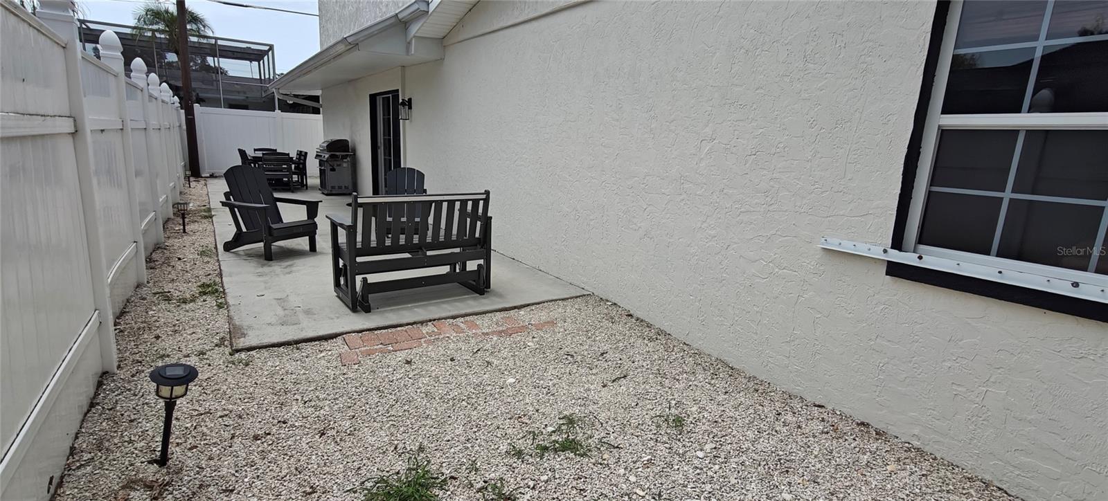 Image 7 of 33 For 1016 Rhodes Avenue