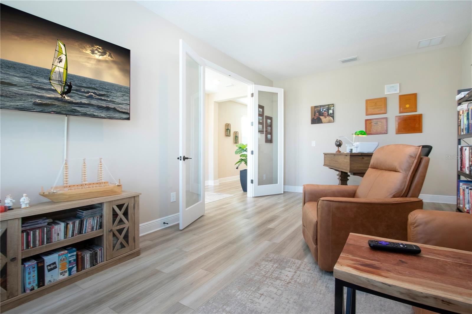 Image 14 of 78 For 16714 Savory Mist Circle