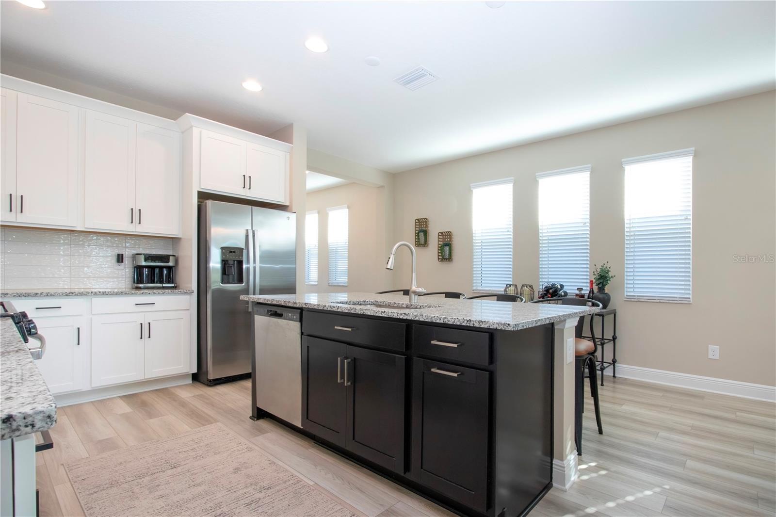 Image 22 of 78 For 16714 Savory Mist Circle