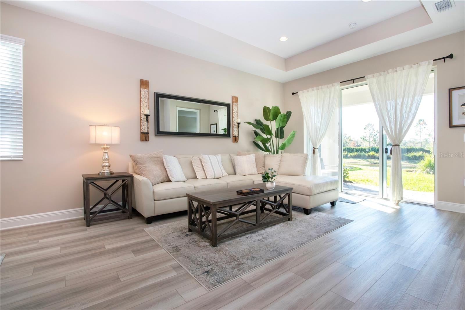 Image 30 of 78 For 16714 Savory Mist Circle