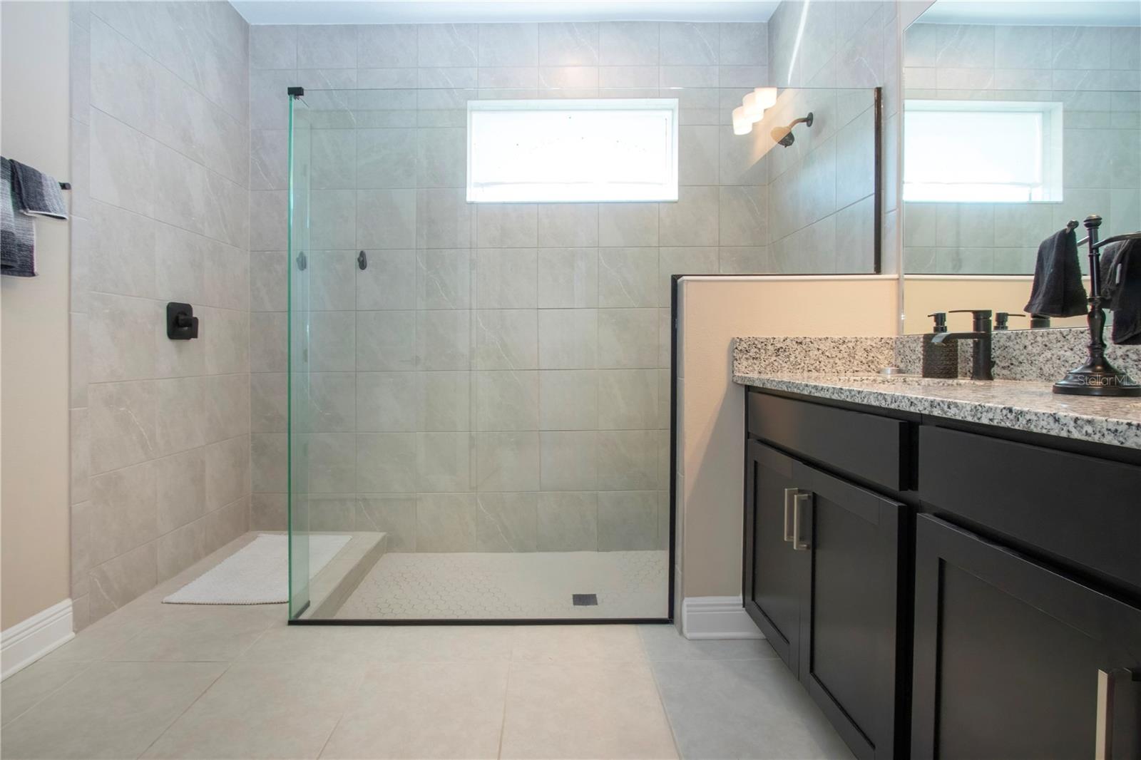 Image 42 of 78 For 16714 Savory Mist Circle