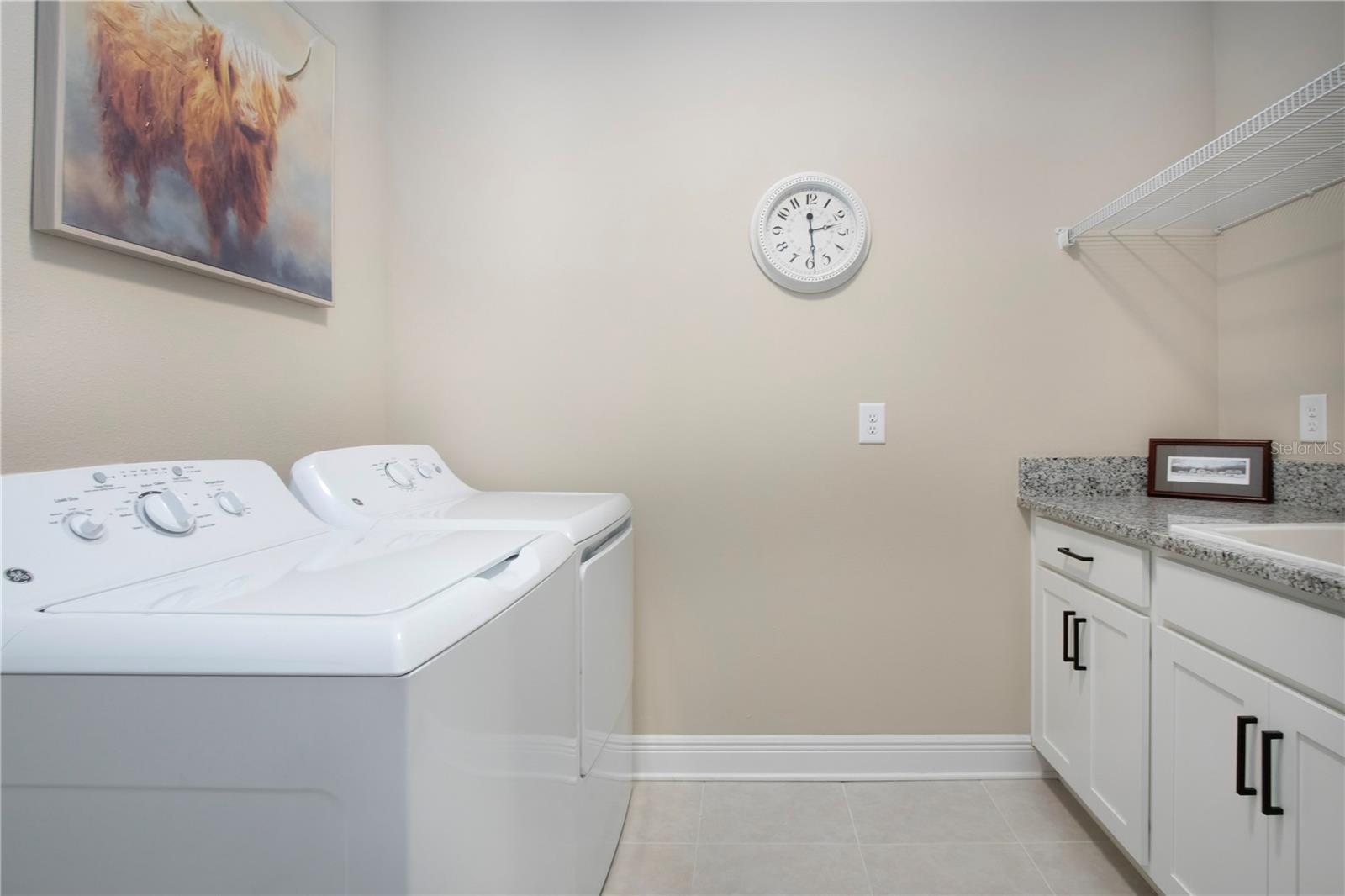 Image 50 of 78 For 16714 Savory Mist Circle