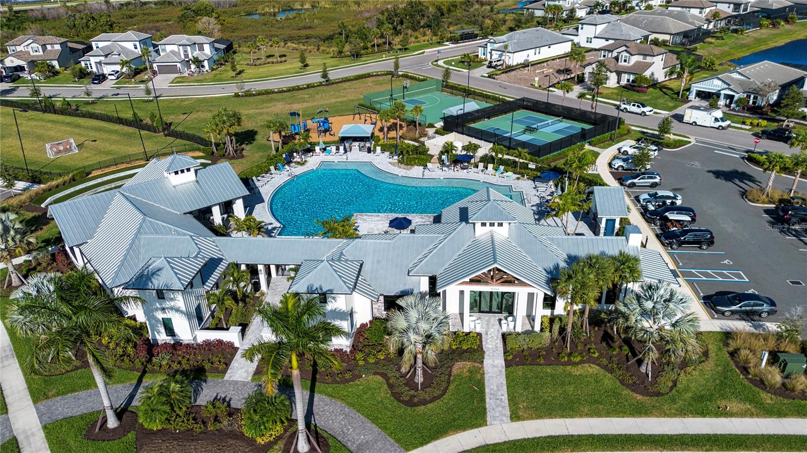 Image 63 of 78 For 16714 Savory Mist Circle