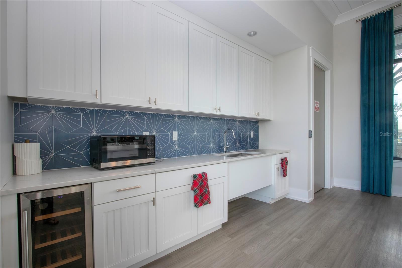 Image 70 of 78 For 16714 Savory Mist Circle