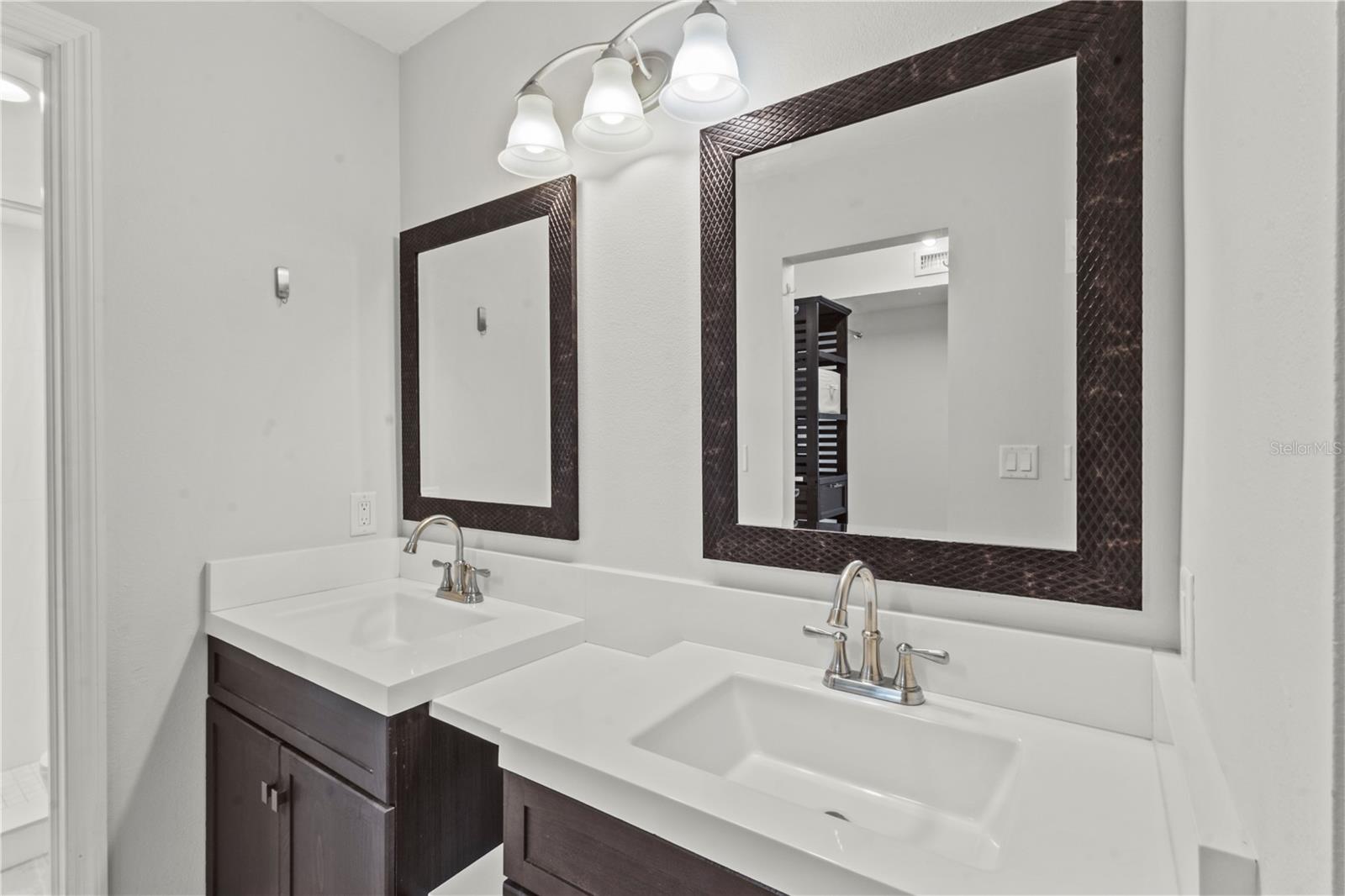 Image 11 of 26 For 5618 Ashton Lake Drive 5618