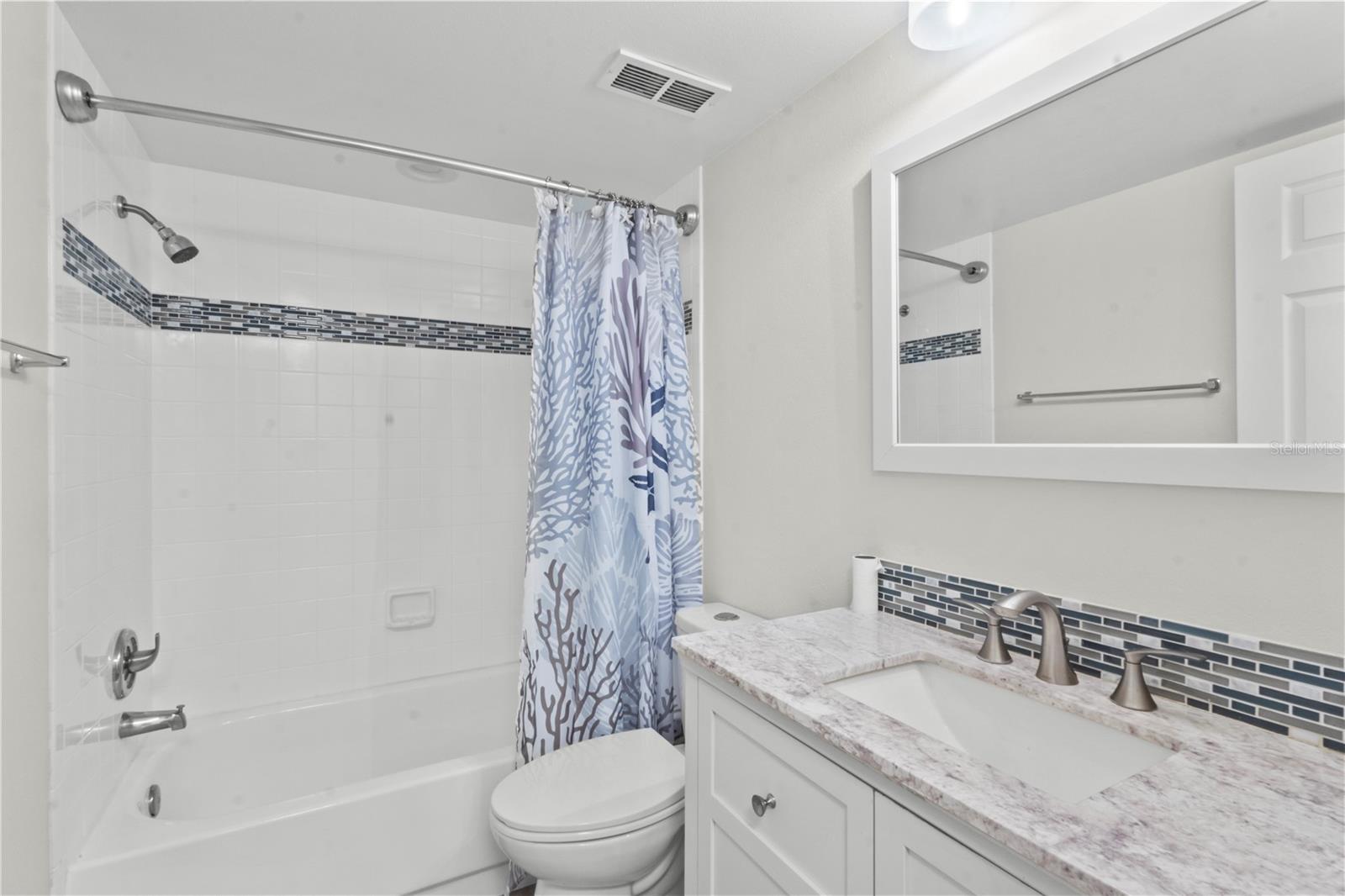 Image 17 of 26 For 5618 Ashton Lake Drive 5618