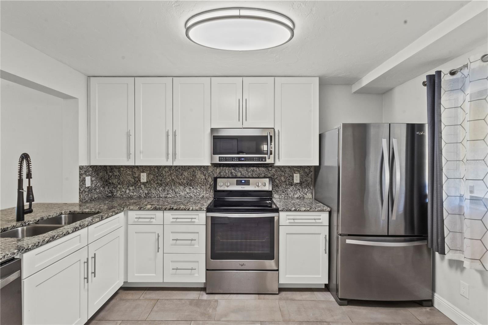 Image 6 of 26 For 5618 Ashton Lake Drive 5618