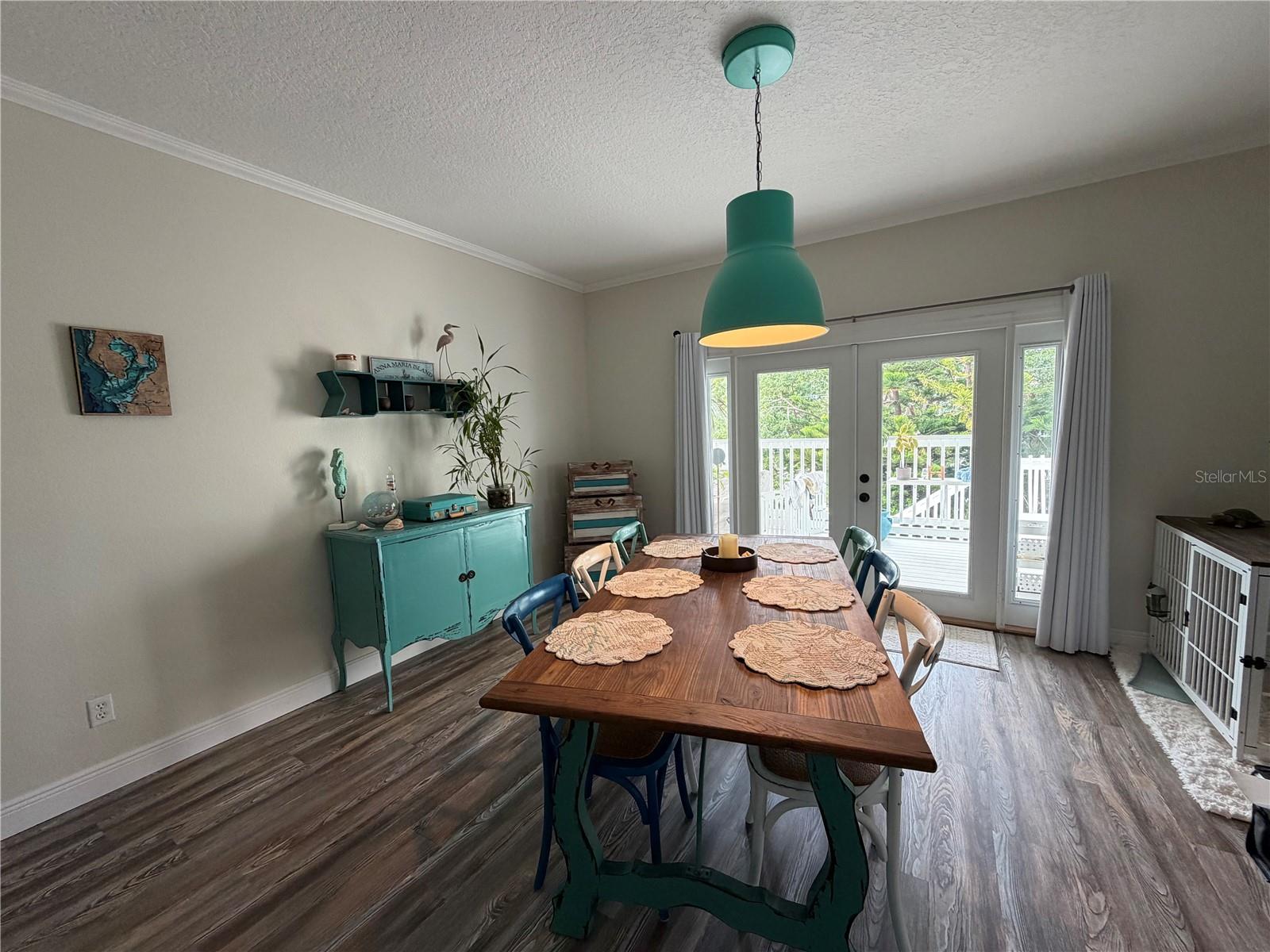 Listing photo id 10 for 508 83rd Street Nw