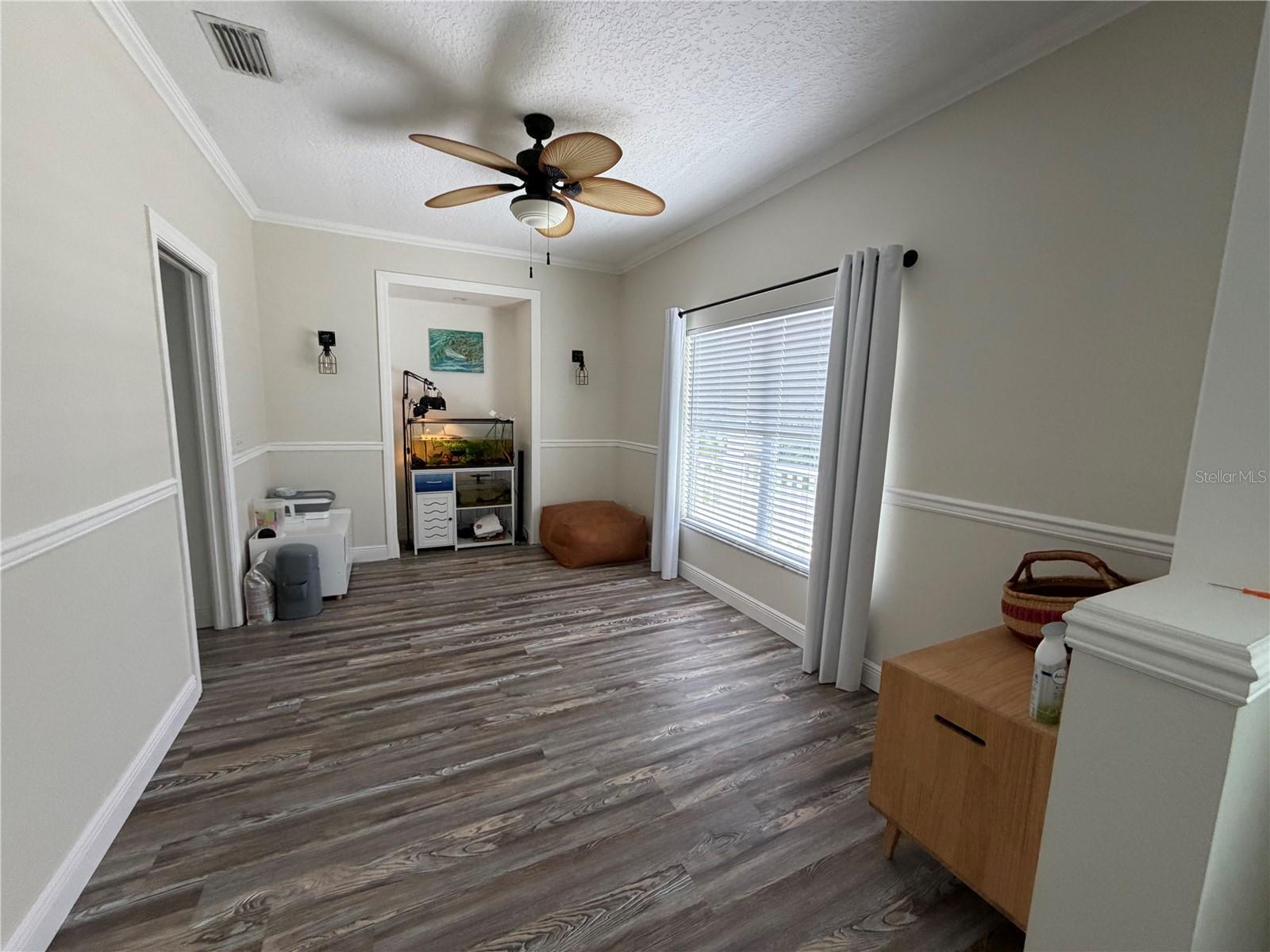 Listing photo id 14 for 508 83rd Street Nw