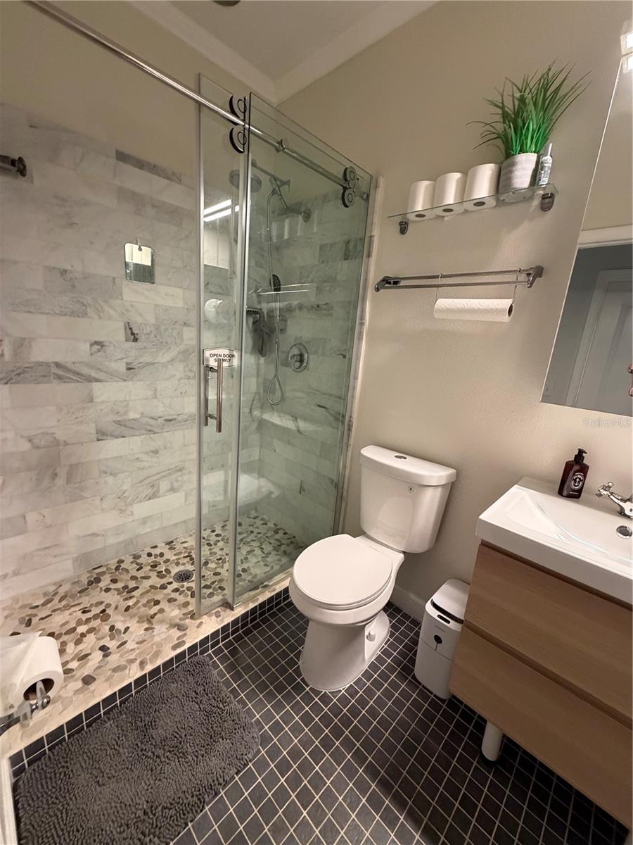 Listing photo id 19 for 508 83rd Street Nw