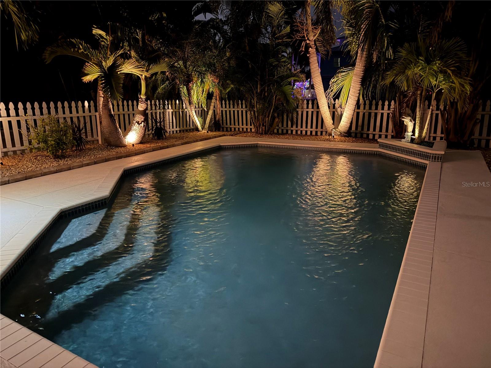 Listing photo id 38 for 508 83rd Street Nw