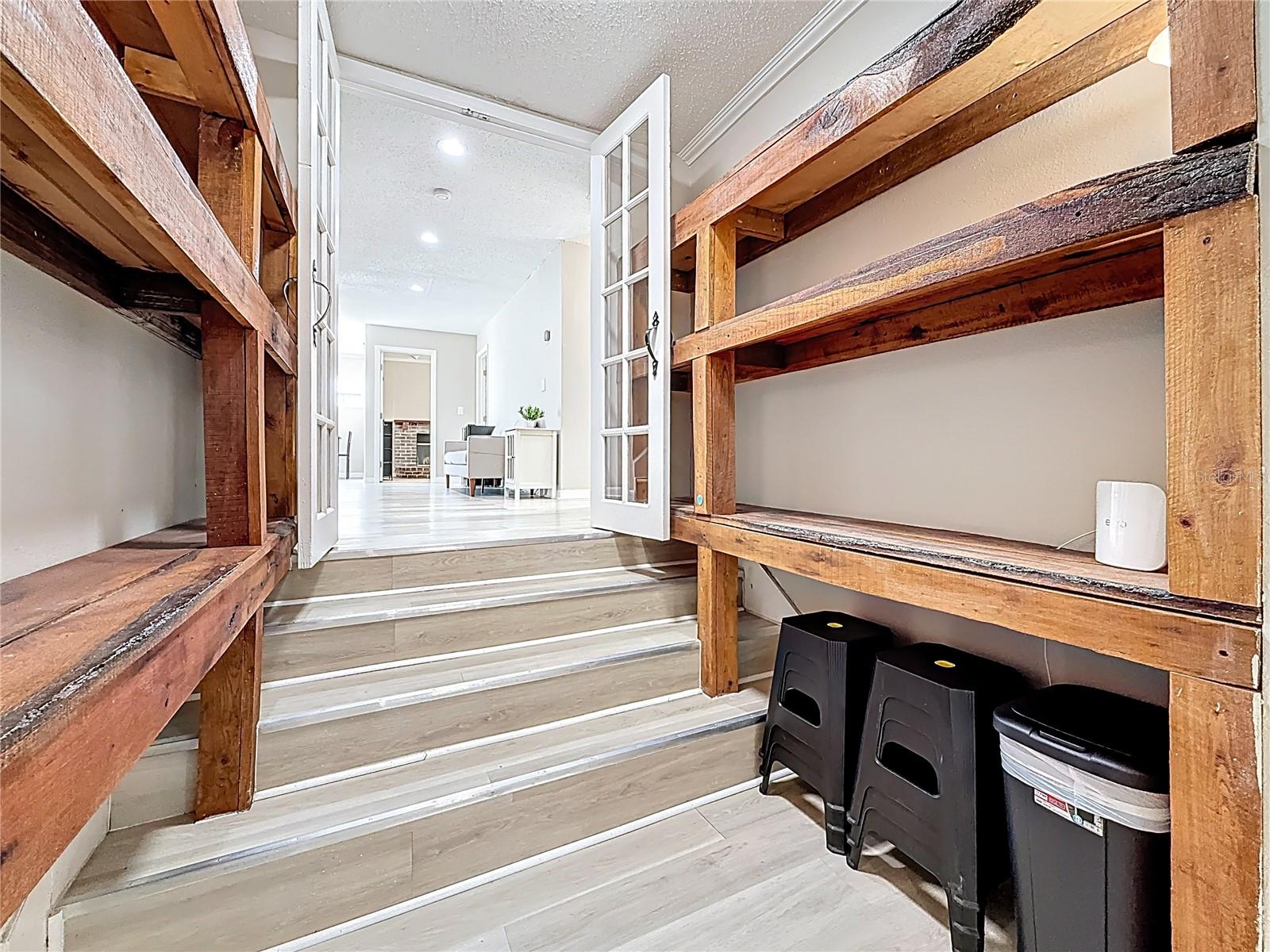 Listing photo id 14 for 13601 Audrey Lane