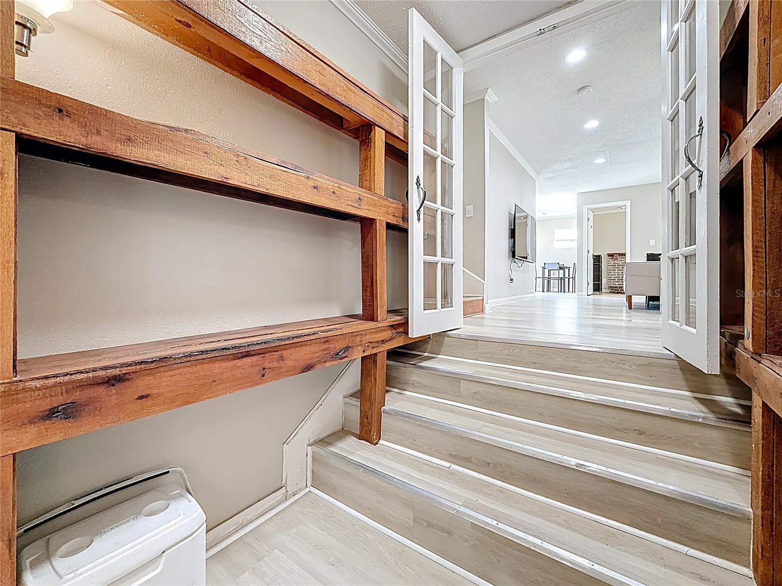 Listing photo id 15 for 13601 Audrey Lane