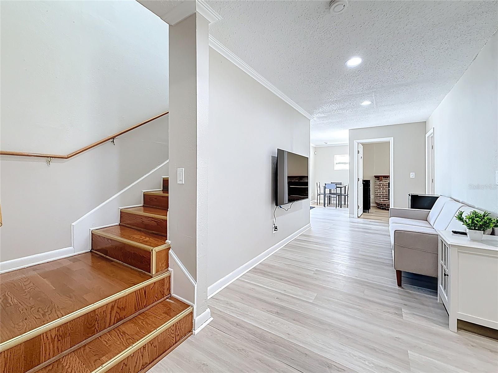 Listing photo id 17 for 13601 Audrey Lane