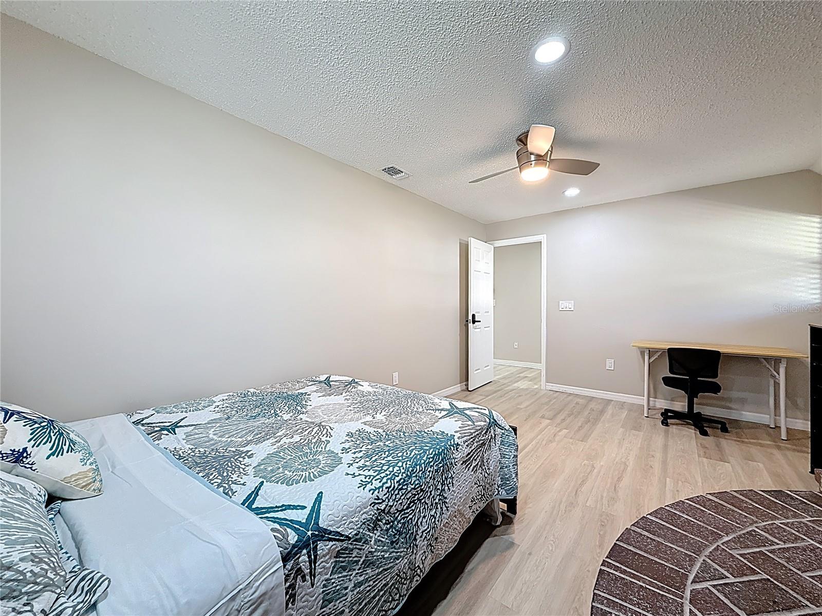 Listing photo id 22 for 13601 Audrey Lane