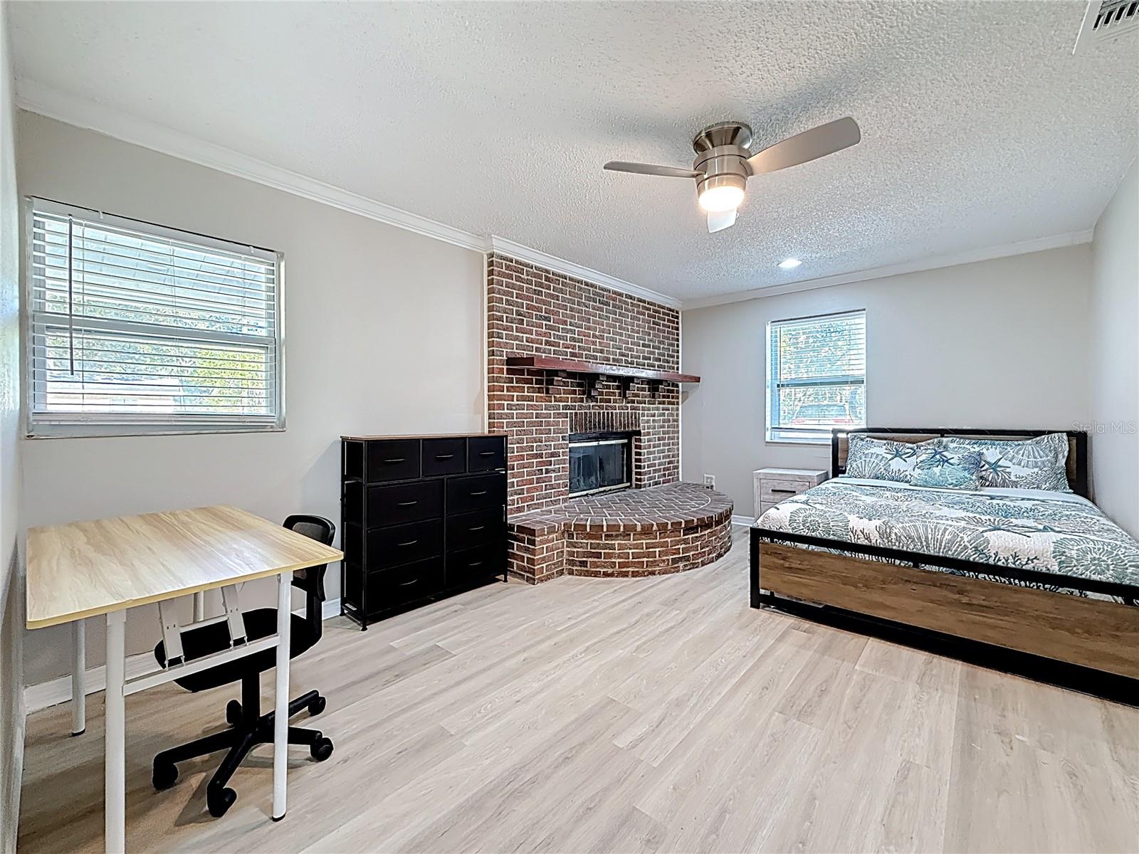 Listing photo id 24 for 13601 Audrey Lane