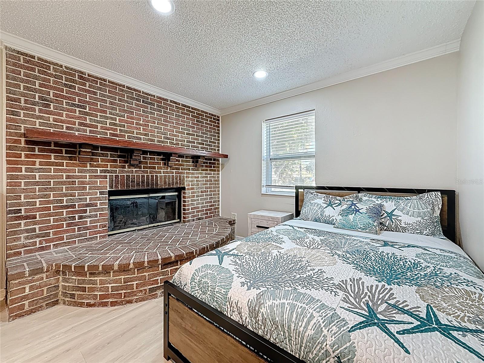 Listing photo id 25 for 13601 Audrey Lane